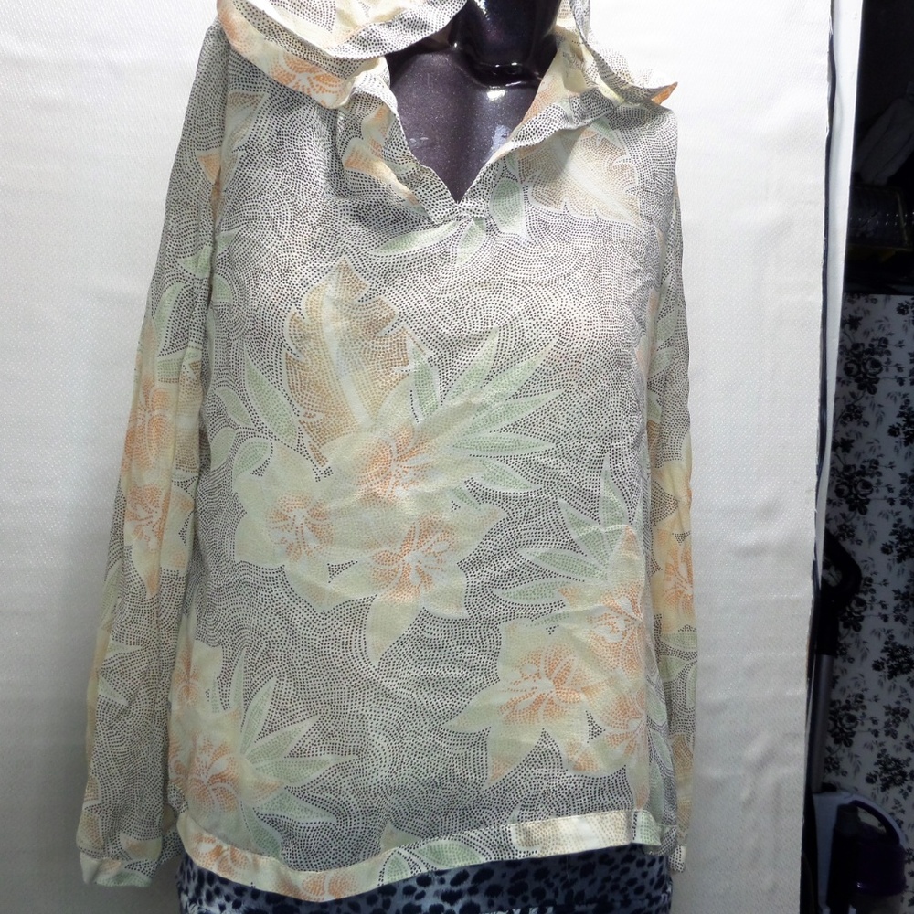 81 Tommy Bahama Rare 100% Silk 2 Piece Top - Picture 6 of 7